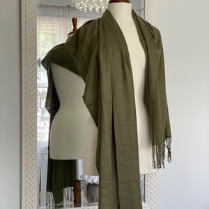 Cashmere Hunter Green Shawl Scarf